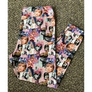 TAYLOR SWIFT Stretch, Comfy, Casual, Collectors, Fan, Concert Leggings Size TC